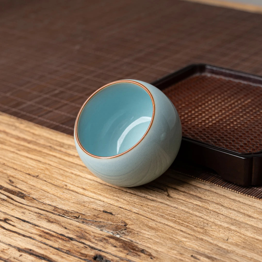 Touch the texture: a smooth glaze teacup for mindful sipping