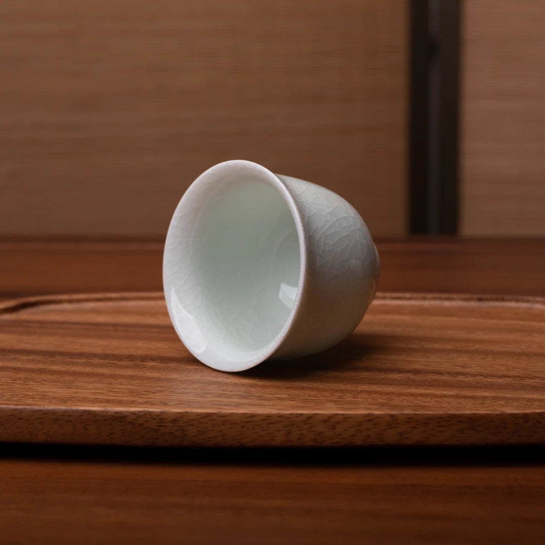 Handcrafted ceramics cup with exclusive glaze design