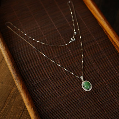 Green Necklaces 101745