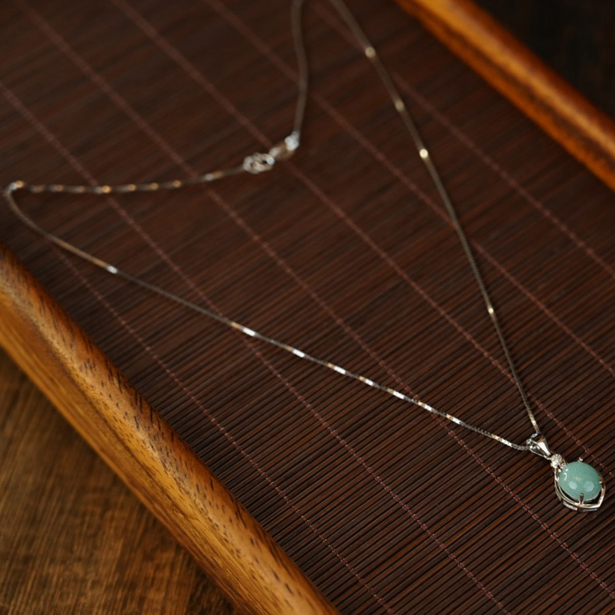 Light blue Necklaces 101753