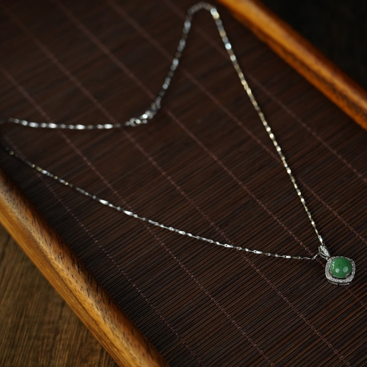 Green Necklaces 101760